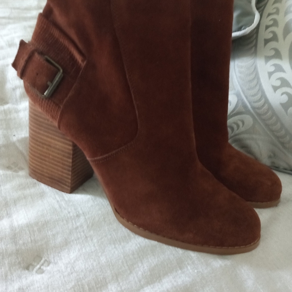 New...Sibica ...soft suede boots size 10 a classic rust ❤️ - Picture 2 of 2